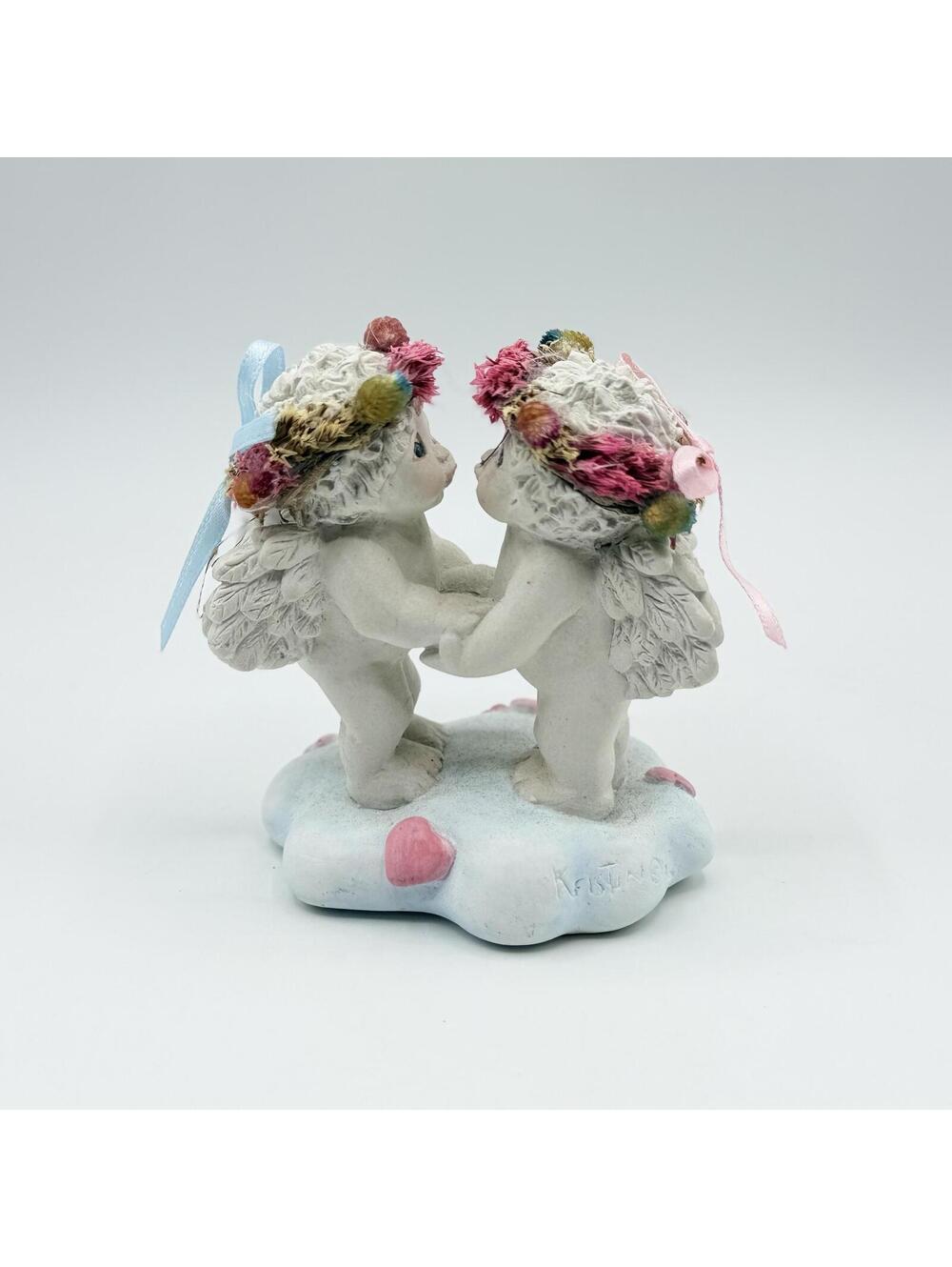 Dreamsicles Collectables By Kristin 1997 Figurine Hand In Hand DC431